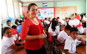 Ministerio de Educación certificará a docentes del idioma inglés de primaria en el 2020