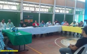 Ejército de Nicaragua se reúne con ganaderos