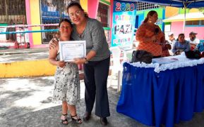 Reconocen labor de mujeres emprendedoras