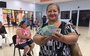 Gobierno de Nicaragua paga por adelantado a trabajadores del Ministerio de Educación