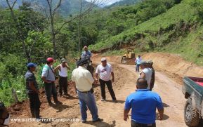 Rehabilitan carretera en la comunidad Las Barandas en el Municipio de Siuna