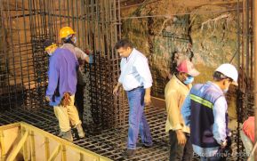 Colocan primeros cimientos de La Campana de la Paz en Managua