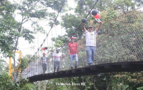 Inauguran puente colgante peatonal en Siuna