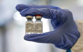 Rusia produce el primer lote de la vacuna Sputnik V contra el coronavirus