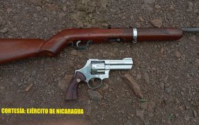 Ejército retiene a ciudadanos por portación ilegal de armas en Río San Juan