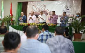 Ministerio Agropecuario presenta a productores proyecto de complejo de laboratorios para la caficultura
