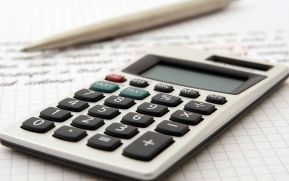 Convocatoria a becas de la Carrera de Ingeniería en Economía y Negocios en Nicaragua