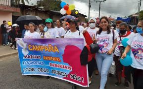 Mujeres nicaragüenses exigen vivir en paz y advierten: "¡Con odio nunca más!"