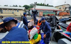 Distrito Naval del Caribe realiza cargue, descargue y traslado de ayuda humanitaria