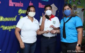 Gobierno de Nicaragua entrega Bono Complementario a Bachilleres 2020
