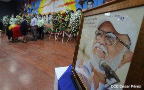 Rinden homenaje póstumo al profesor Miguel de Castilla