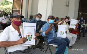 Entregan primeros títulos de propiedad en 2021 a retirados del Ministerio del Interior y Ejército de Nicaragua