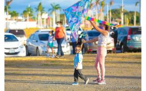 Celebran Festival de Cometas en el Puerto Salvador Allende en Managua