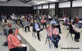 Concejo Municipal autoriza a la PGR a continuar titulando propiedades en Managua