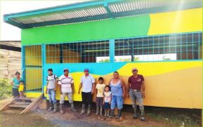 Así lucen las aulas prefabricadas en comunidades del Caribe afectadas por los huracanes Eta y Iota