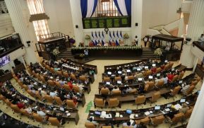 Diputados trabajan en la redacción de leyes que garanticen el bienestar de los nicaragüenses