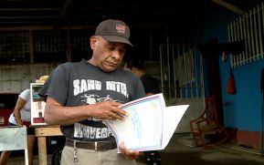 Gobierno Sandinista entrega títulos de propiedad en Managua