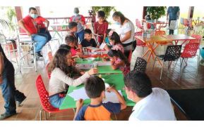 Fomentan el arte y creatividad en niños que visitaron La Hormiga de Oro