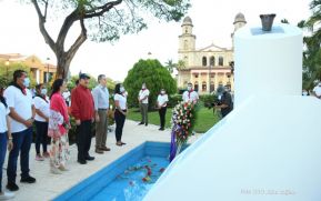 Presidente Daniel Ortega y Vicepresidenta Rosario Murillo presiden homenaje al Comandante Carlos Fonseca Amador