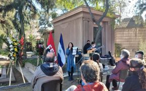 En el 42 aniversario de la Revolución rendimos homenaje a combatientes chilenos
