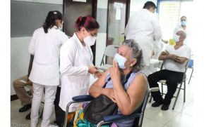 Avanza la vacunación voluntaria contra la Covid-19 en Managua