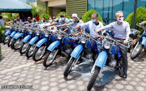 INTA recibe donativo de 20 motos para el fortalecimiento de granjas en Nicaragua
