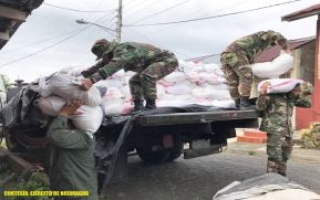 Destacamento Militar Sur realizó descargue de paquetes alimenticios en Río San Juan