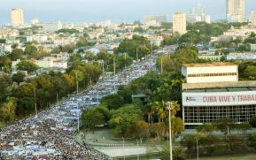 Cuba: Marchas multitudinarias en el Día Internacional de los Trabajadores