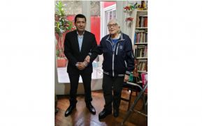 Embajador de Nicaragua en Argentina en reunión con periodista internacional