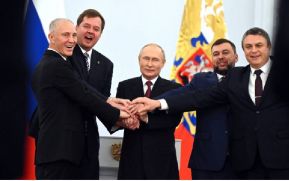 Presidente Vladimir Putin en firma de tratados sobre la adhesión de 4 regiones a Rusia