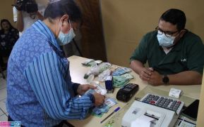 Entregan salario a trabajadores del Estado correspondiente a diciembre