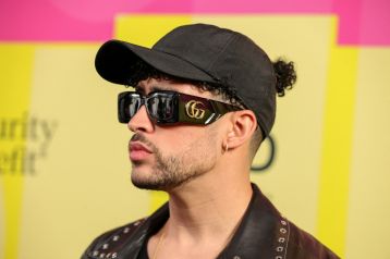 Bad Bunny recibe lujosos anillos por ser el líder de Spotify