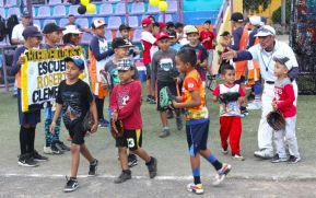 Inician prácticas en la Academia de Béisbol Roberto Clemente de Managua