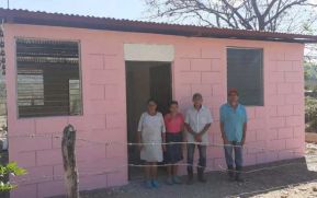Gobierno de Nicaragua continúa entrega de viviendas nuevas a familias en todo el país