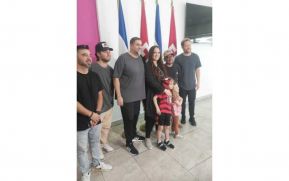 Nicaragua recibe a los cantantes cristianos Christine D'Clario y Thalles Roberto