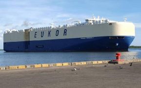 Nicaragua: Buque Morning Prosperity arriba al Puerto Corinto con 250 buses de China