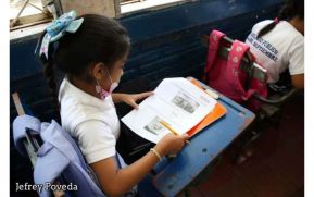 Mined realiza certamen "Aprendiendo con Calidad" en el colegio 14 de Septiembre