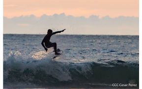Colorado, la playa con los mejores tumbos del surf en Nicaragua