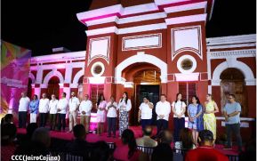 Granada se engalana con el Primer Festival Internacional de las Guayaberas