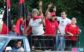 Policía Nacional efectúa diana en homenaje al Padre de la Resistencia Urbana