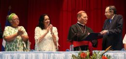 Asamblea Nacional entrega Ley que declara Prócer de la Paz y la Reconciliación a Cardenal Miguel Obando