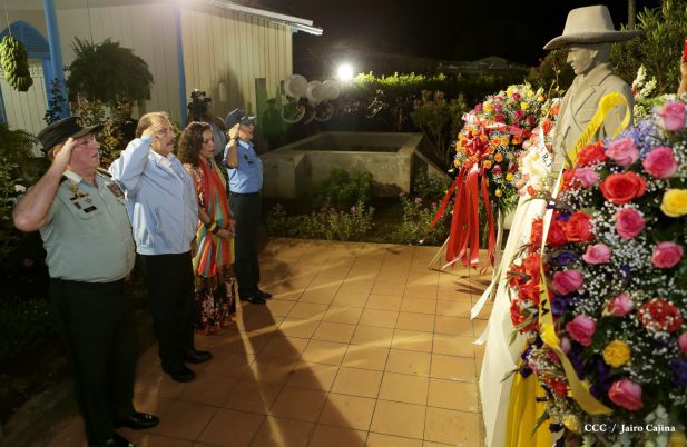 Daniel y Rosario celebran 121 Aniversario del Natalicio del General Sandino