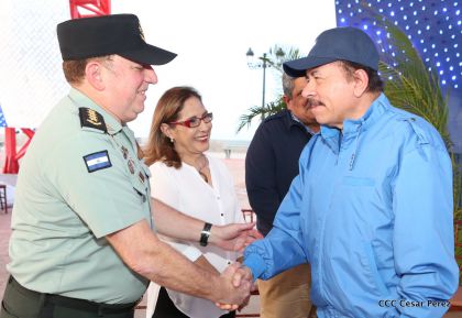 Daniel y Rosario presiden Acto del 37 Aniversario de la Policía Nacional