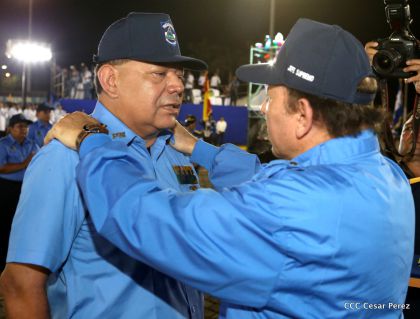 Daniel y Rosario presiden Acto del 37 Aniversario de la Policía Nacional