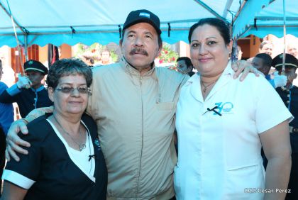 Comandante Daniel participa en honras fúnebres del compañero René Nuñez en León