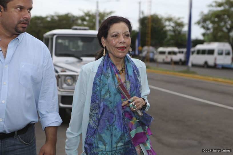 Más Fotos del Desfile Patrio en la Avenida de Bolívar a Chávez