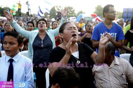 Cristianos celebran 447 años de traducción de la Biblia al castellano