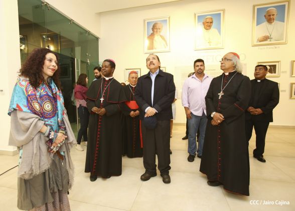 Daniel y Rosario inauguran el Museo San Juan Pablo II