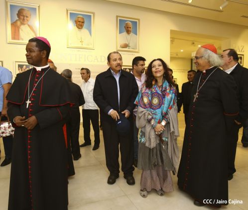 Daniel y Rosario inauguran el Museo San Juan Pablo II