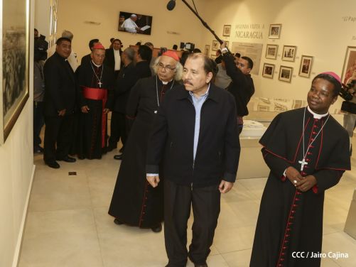 Daniel y Rosario inauguran el Museo San Juan Pablo II